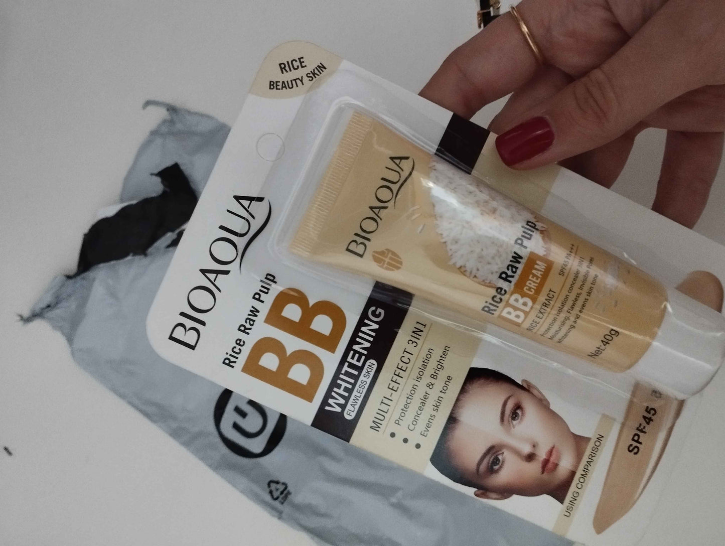 Maquillaje Corrector Iluminador BB SPF45 con Extracto de Arroz